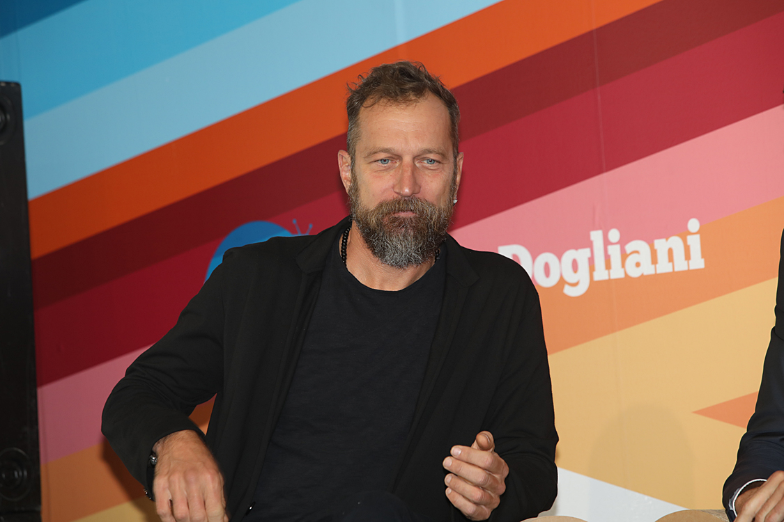 Festival della TV e dei Nuovi Media 2019_162.jpg - Road to Tokyo 2020: Eurosport e l’esperienza olimpica Cosa significa partecipare a una Olimpiade? E magari vincere una medaglia d’oro?  Alcuni tra i grandi atleti azzurri, tra cui la portabandiera di PyeongChang 2018 Arianna Fontana, raccontano le loro sfide, le loro emozioni e i loro successi a cinque cerchi.  E per Eurosport, broadcaster ufficiale delle prossime tre Olimpiadi, la sfida di portare nelle case degli italiani un’esperienza mai vista prima.